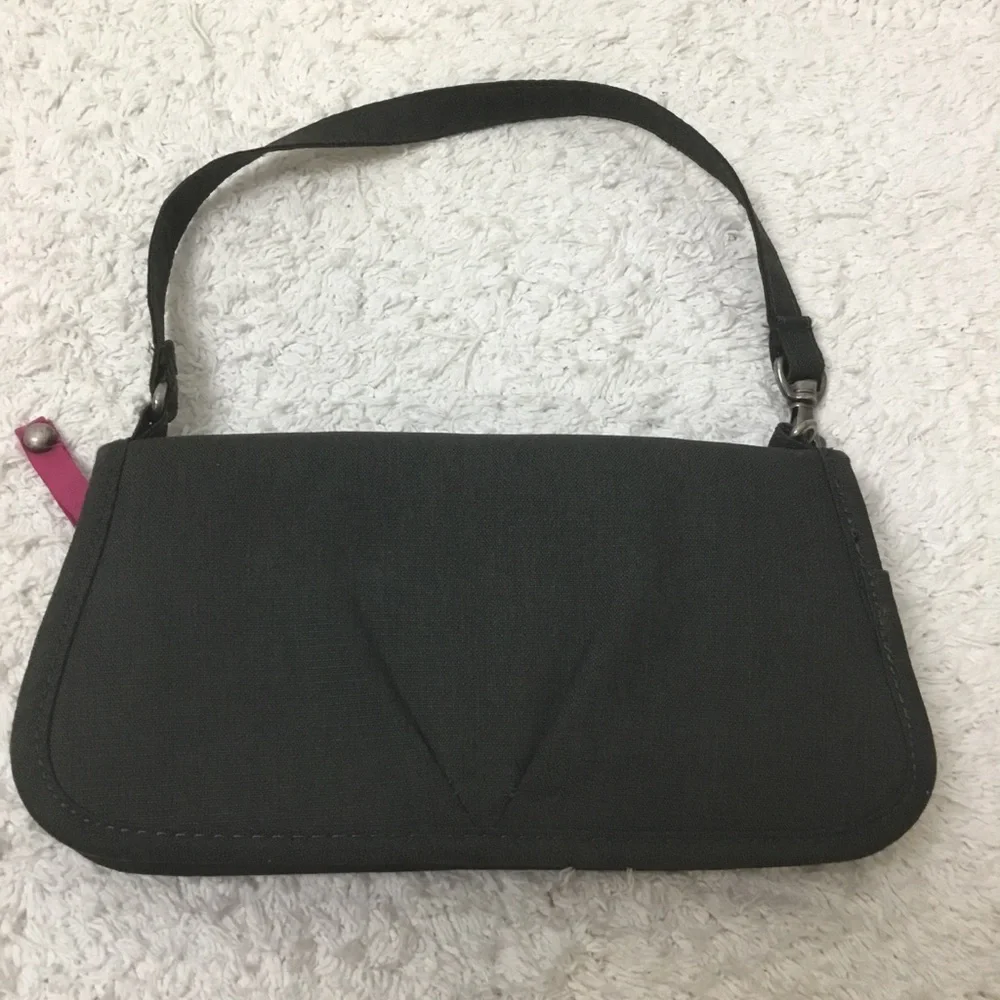 EUC REI Belltown Wristlet Clutch Wallet in Charcoal